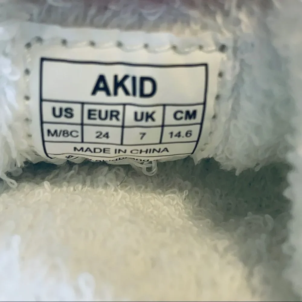 AKID  Kids Brand Vincent Terry Cloth Slippers size M/8C